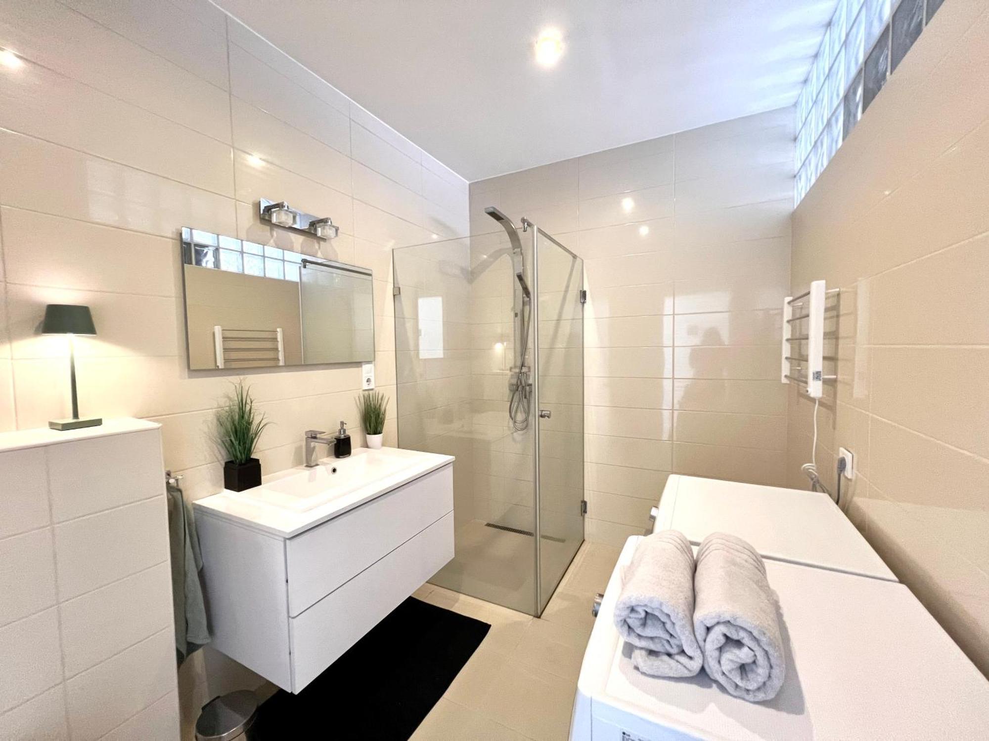 Lena Apartman Budapest City Center מראה חיצוני תמונה